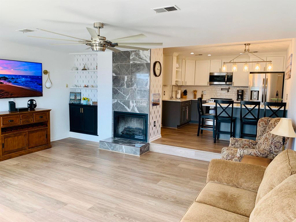 Photo of 215 Surf Avenue #201, North Wildwood, NJ 08260 (MLS # 260885)