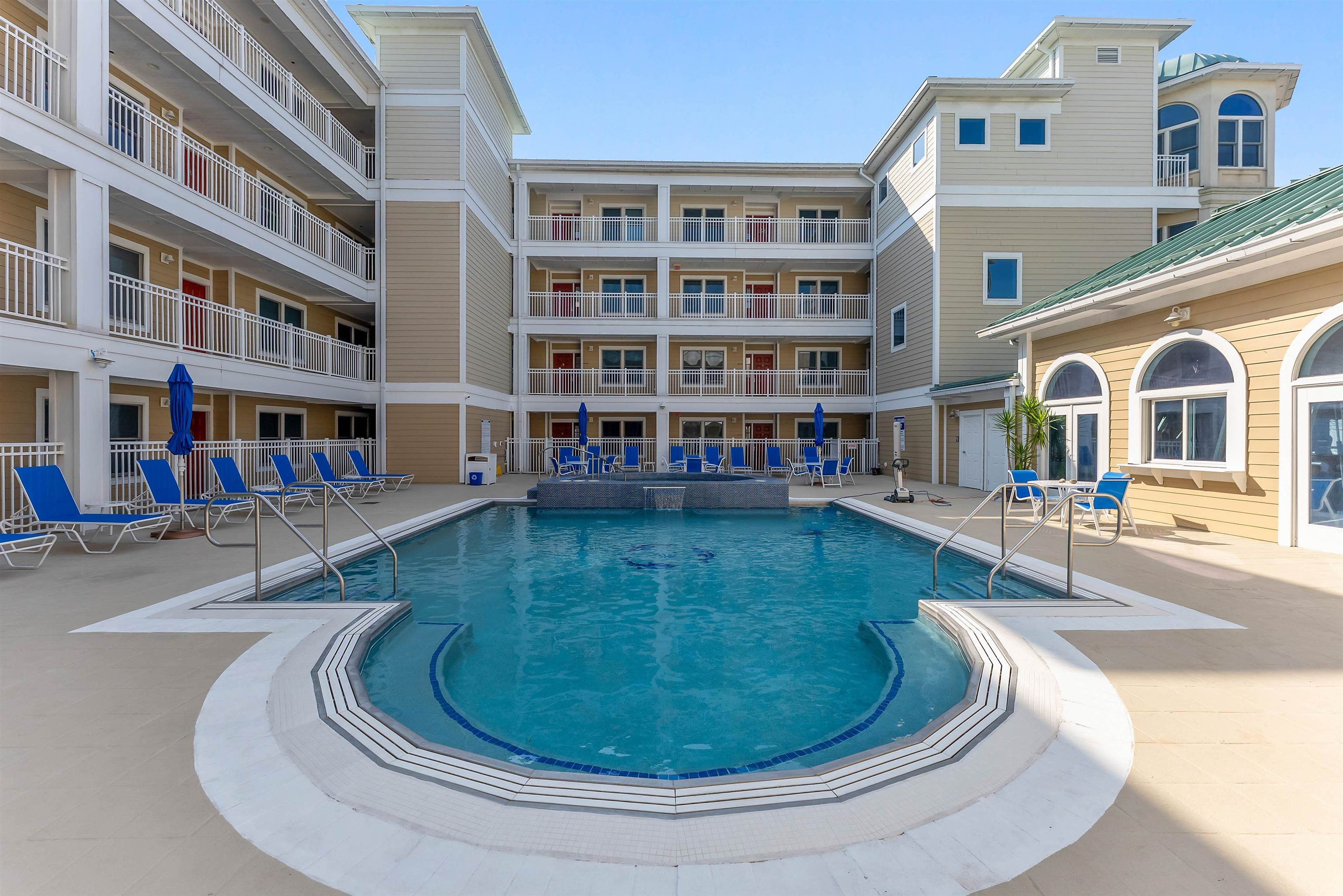 101 W Spruce Avenue 303