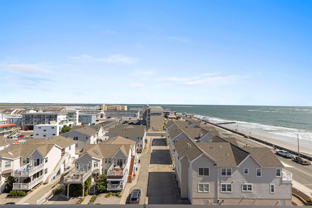 Photo of 500 Kennedy Drive #702, North Wildwood, NJ 08260 (MLS # 252656)