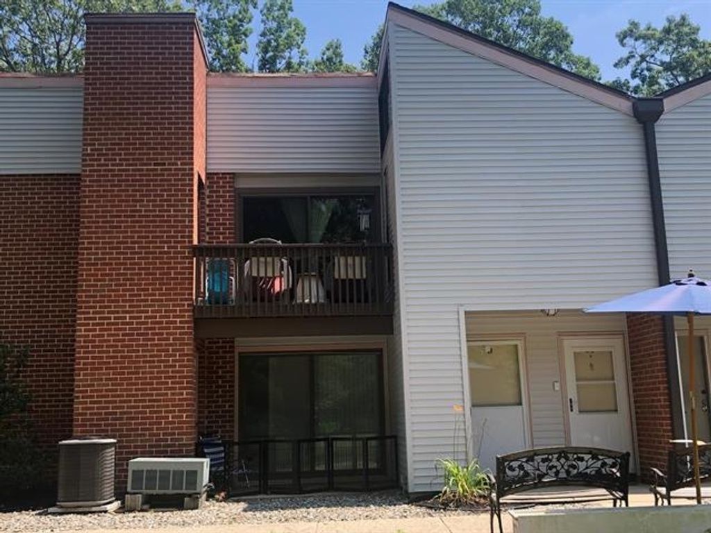 Photo of 27 Siegtown Road #8G, Cape May Court House, NJ 08210 (MLS # 260775)