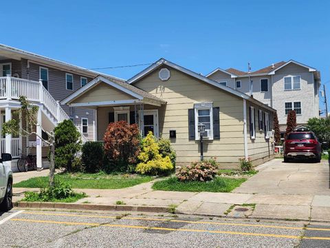 Photo of 311 E Hildreth Avenue, Wildwood, NJ 08260 (MLS # 252061)