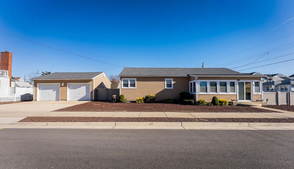 Photo of 211 E Cardinal Road, Wildwood Crest, NJ 08260 (MLS # 253398)