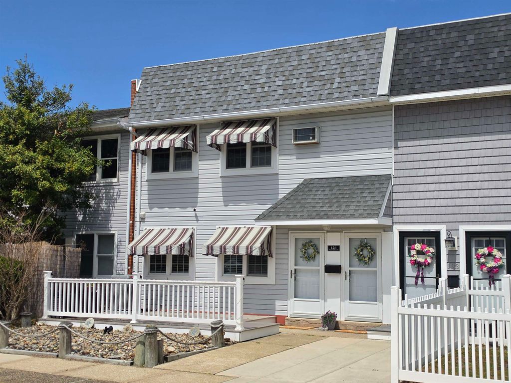 Photo of 121 Seaview Court, North Wildwood, NJ 08260 (MLS # 261052)