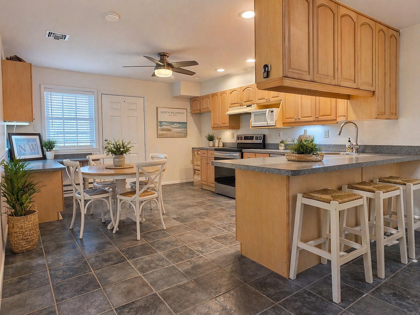 121 Seaview Court