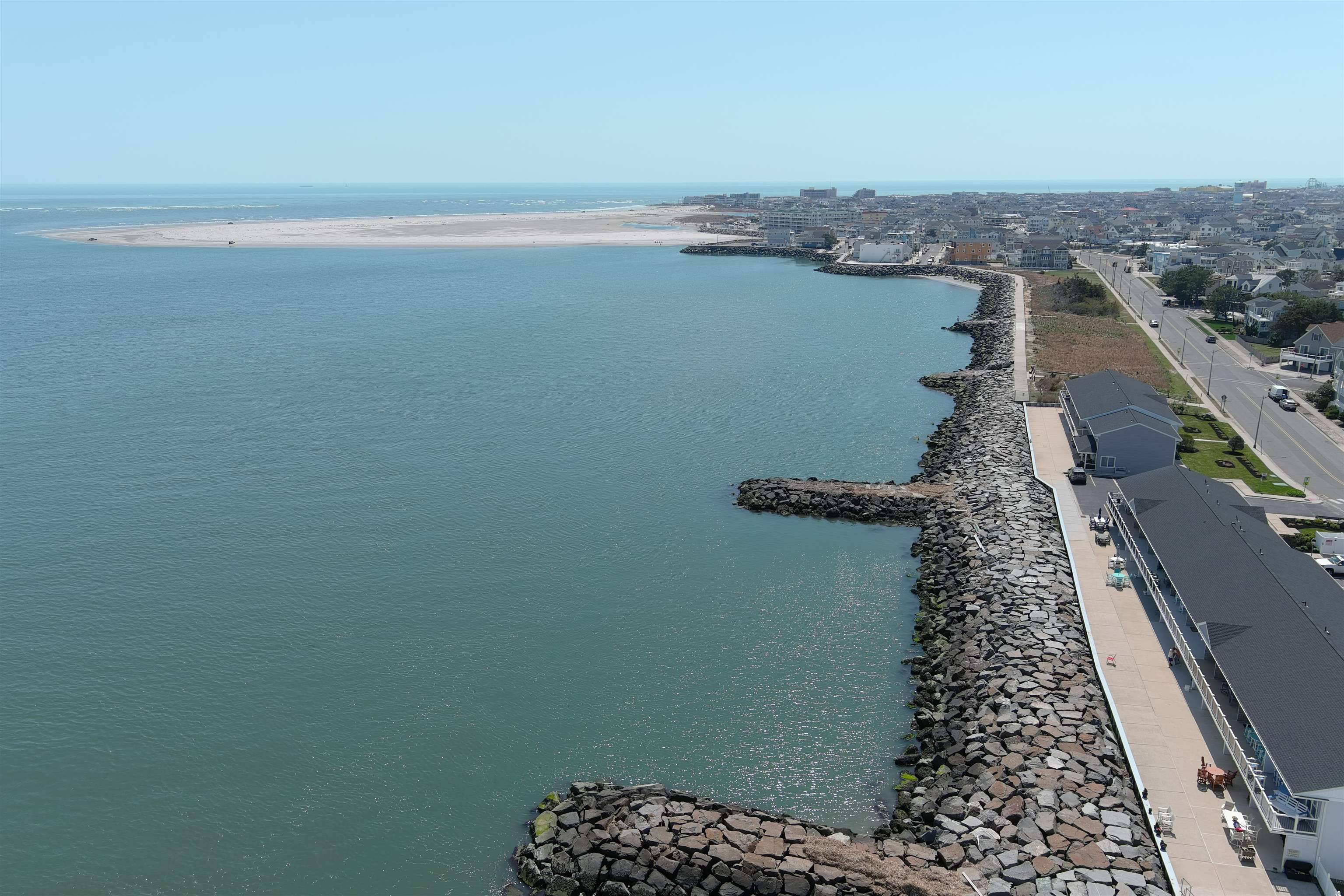 121 Seaview Court