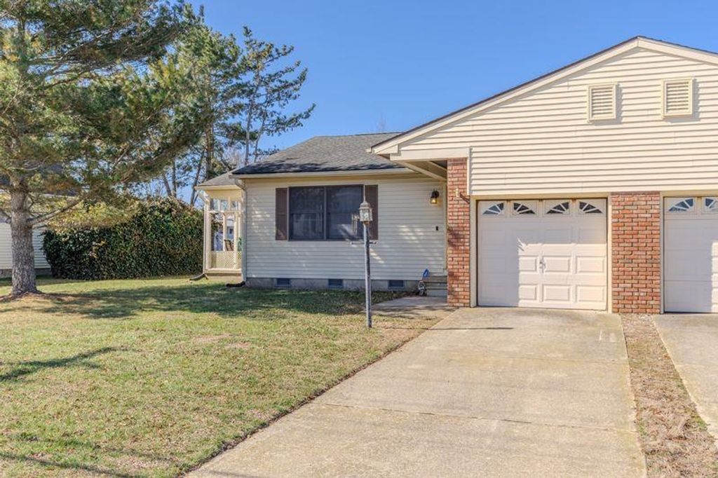 Photo of 1112 Pittsburgh Avenue, Cape May, NJ 08204 (MLS # 260830)