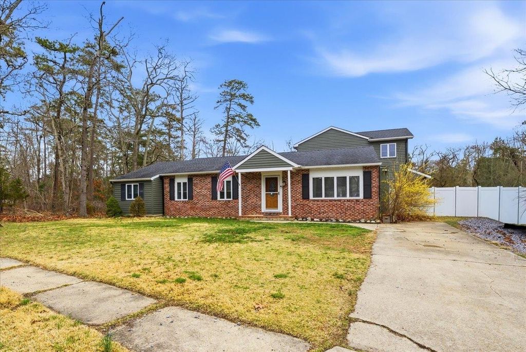 Photo of 15 White Oak Drive, Palermo, NJ 08230 (MLS # 260883)