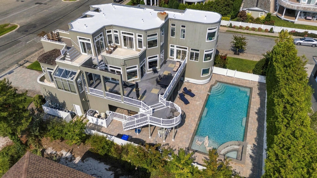 Photo of 4303 Dune Drive, Avalon, NJ 08202 (MLS # 262792)