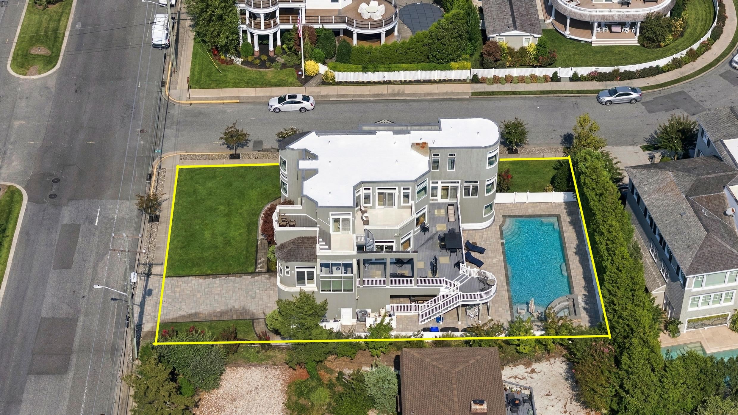 4303 Dune Drive