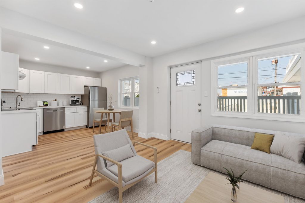 Photo of 2001 Surf Avenue #6, North Wildwood, NJ 08260 (MLS # 252228)