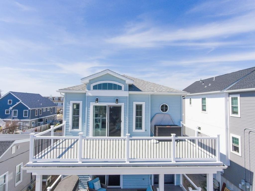 Photo of 108 W 7th Avenue, North Wildwood, NJ 08260 (MLS # 260929)