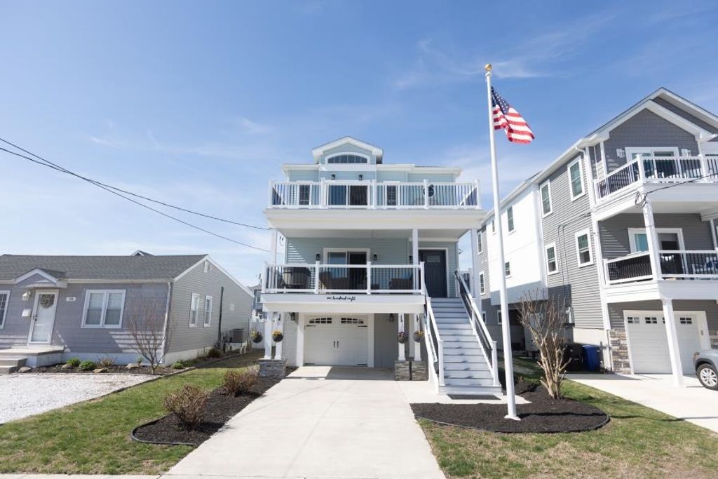 Photo of 108 W 7th Avenue, North Wildwood, NJ 08260 (MLS # 260929)