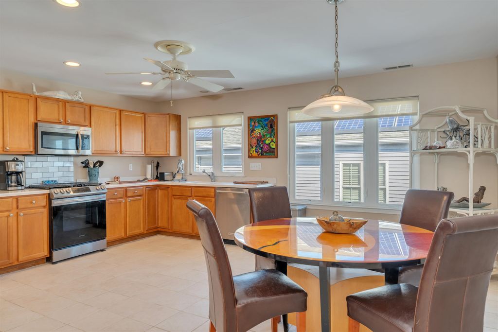 Photo of 405 E 5th Avenue #C, North Wildwood, NJ 08260 (MLS # 260149)