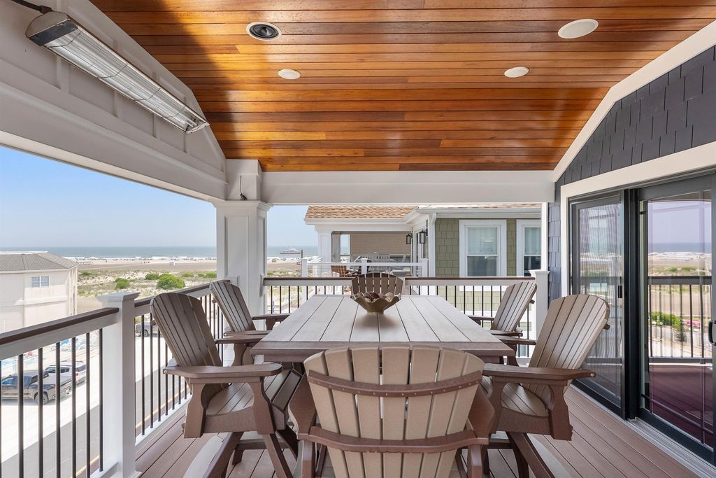 Photo of 422 E Toledo Avenue, Wildwood Crest, NJ 08260 (MLS # 252115)