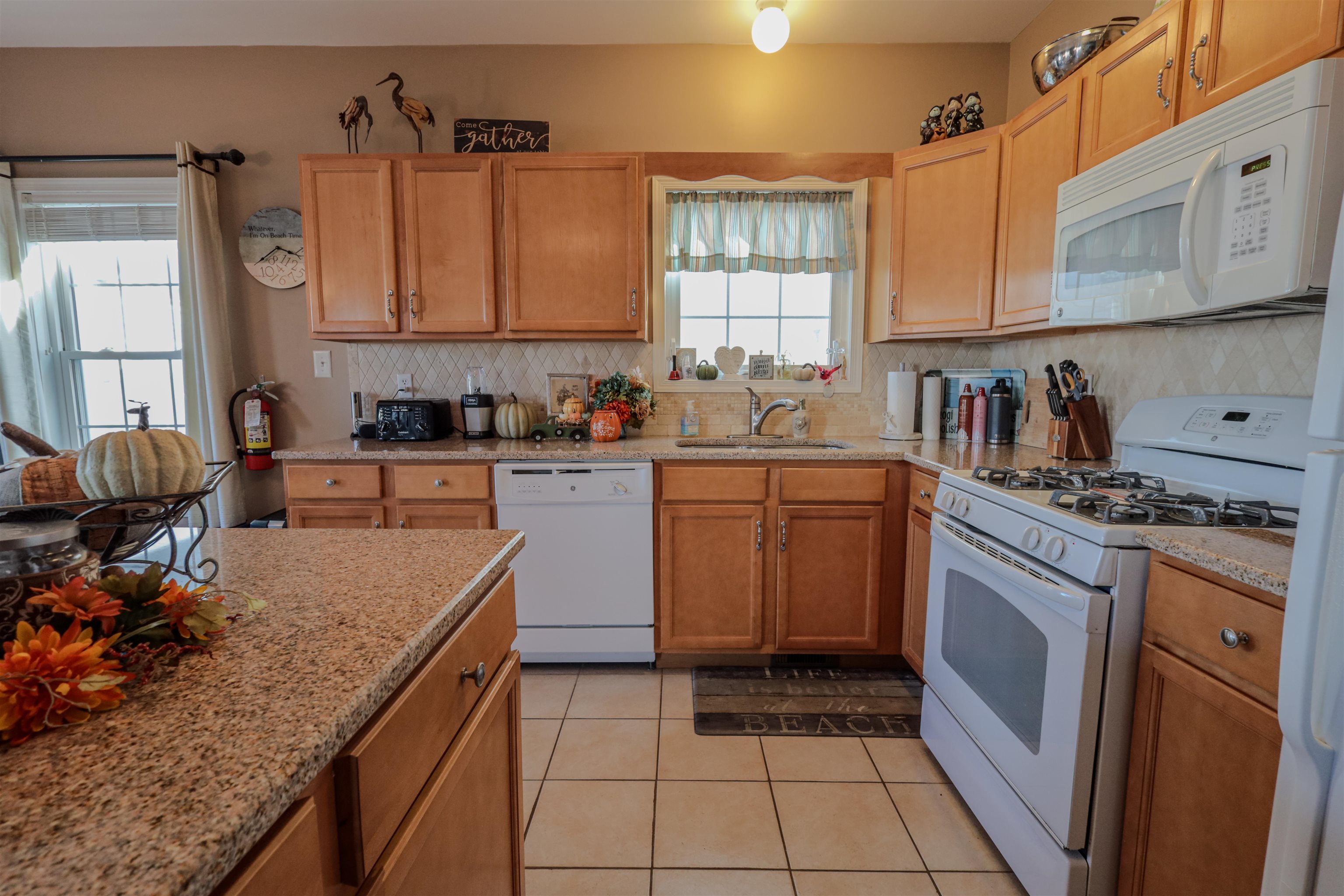 110 E Poplar Avenue #103, Wildwood, Massachusetts image 7