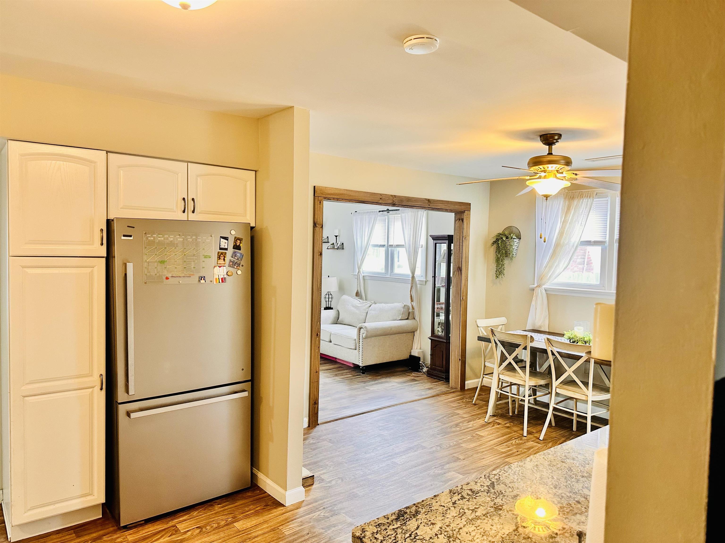 203 E Vermont Avenue, Rio Grande, New Jersey image 9