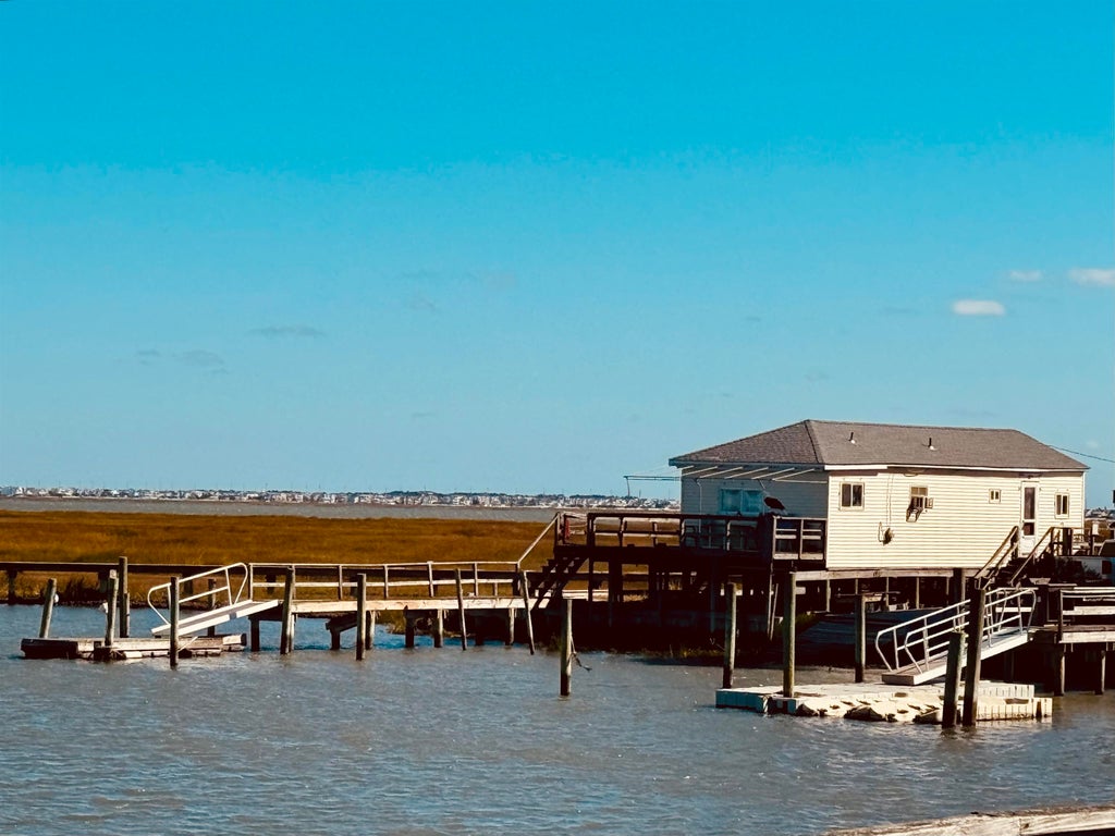 Photo of 1002 Stone Harbor Boulevard, Stone Harbor Manor, NJ 08247 (MLS # 263058)