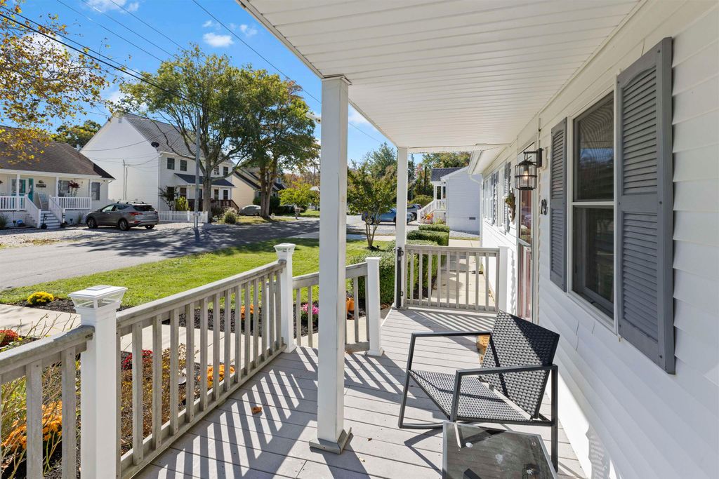 Photo of 19 S 5th Street, Del Haven, NJ 08251 (MLS # 253102)