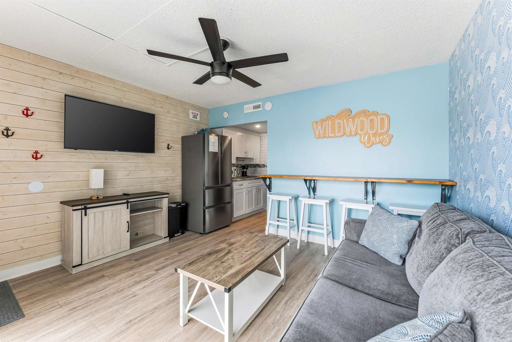 Photo of 301 Ocean Avenue #204, North Wildwood, NJ 08260 (MLS # 262628)