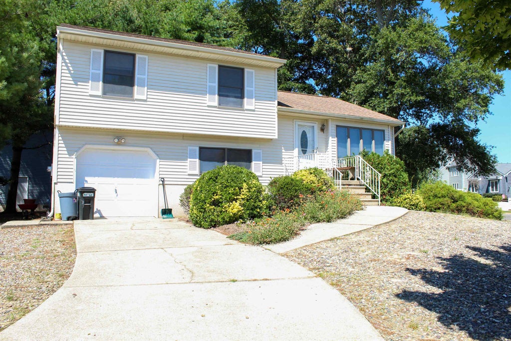 Photo of 431 Portsmouth Road, Lower Township, NJ 08204 (MLS # 262730)