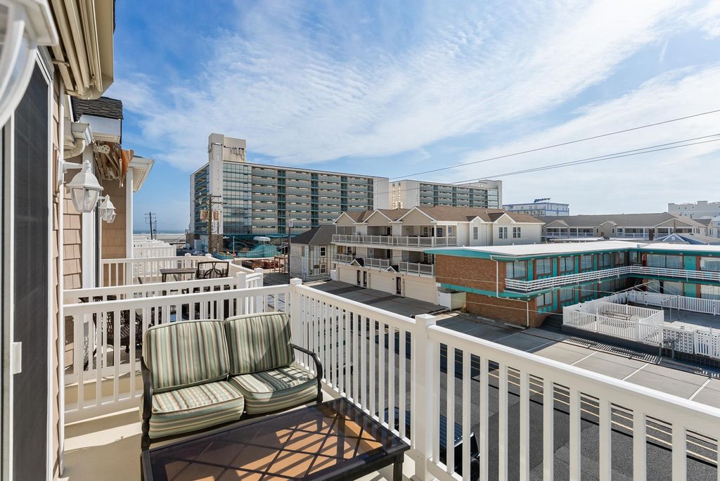 Photo of 305 E Bennett Avenue #B, Wildwood, NJ 08260 (MLS # 260624)