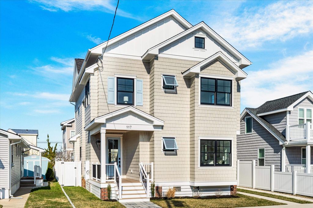 Photo of 117 E Syracuse Avenue, Wildwood Crest, NJ 08260 (MLS # 260840)