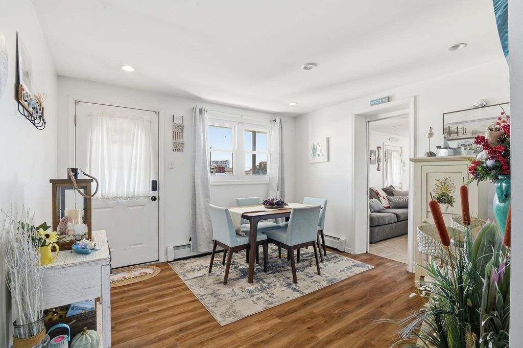 Photo of 213 E Miami Avenue #E, Wildwood Crest, NJ 08260 (MLS # 260377)