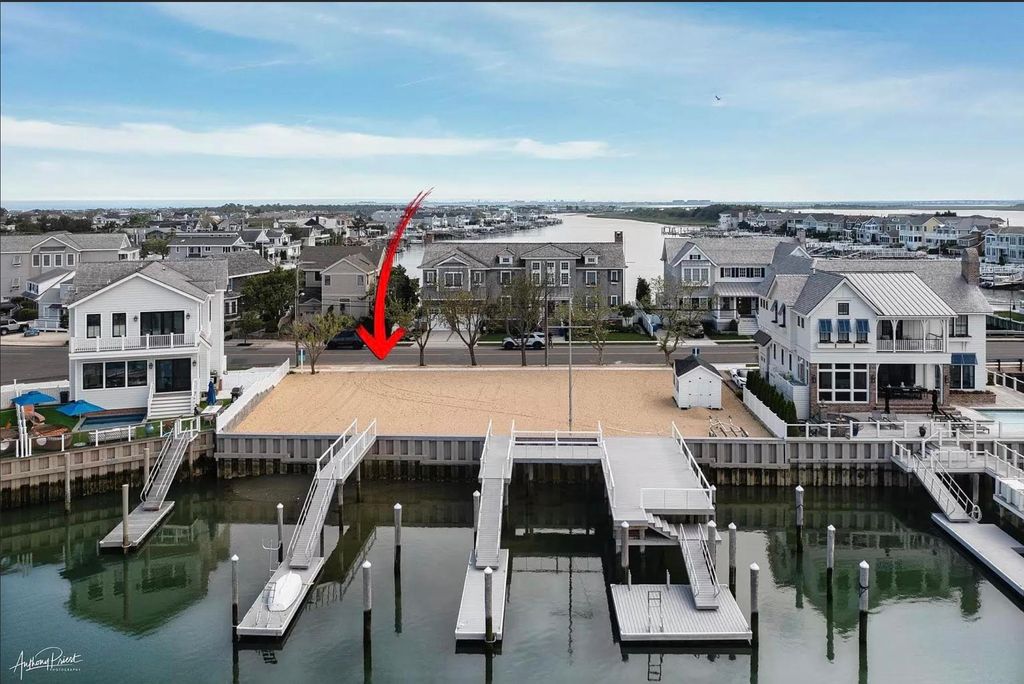 Photo of 340 104th st St, Stone Harbor, NJ 08247 (MLS # 260869)