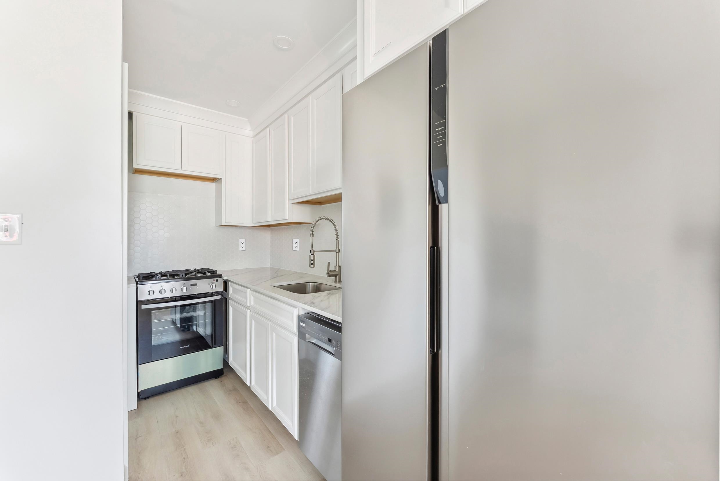233 E Juniper Avenue #B, Wildwood, New Jersey image 15