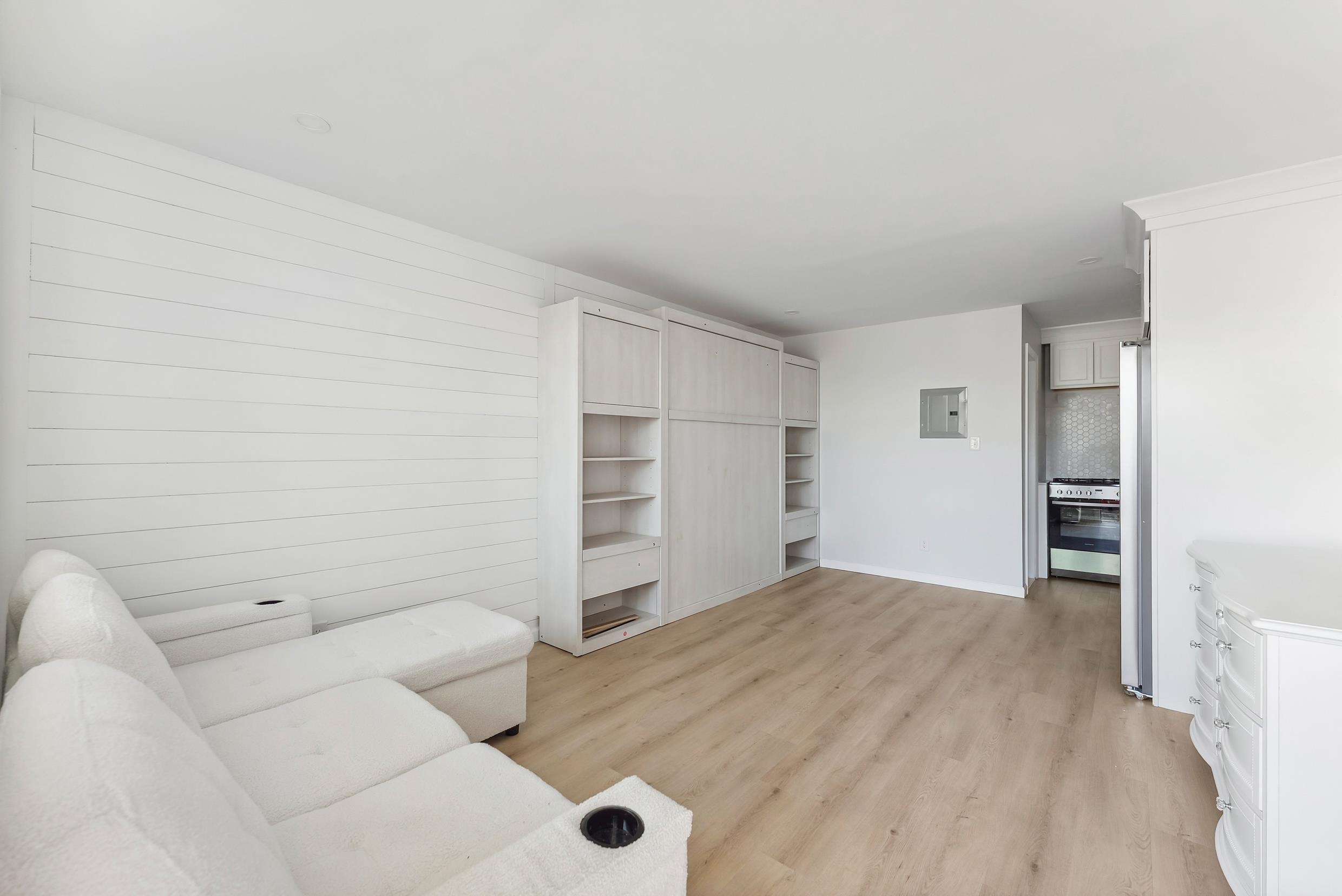 233 E Juniper Avenue #B, Wildwood, New Jersey image 2