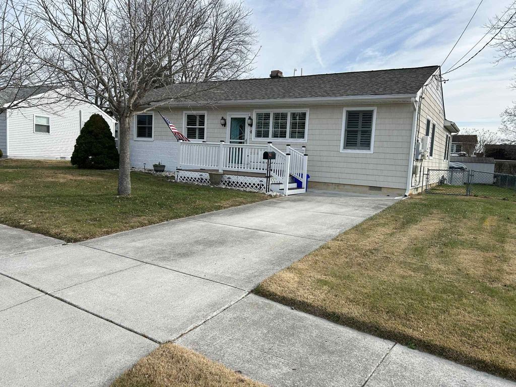 Photo of 4 N 4th Street, Rio Grande, NJ 08242 (MLS # 253518)
