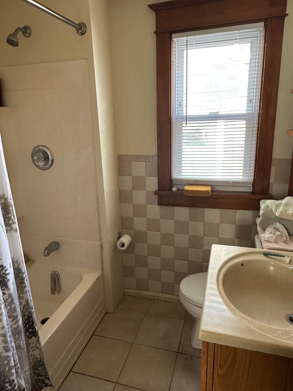 Photo of 213 W juniper Avenue, Wildwood, NJ 08260 (MLS # 261264)