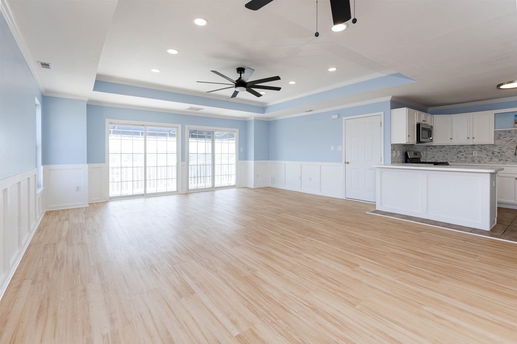 Photo of 153 W Taylor Avenue #6, Wildwood, NJ 08260 (MLS # 260778)