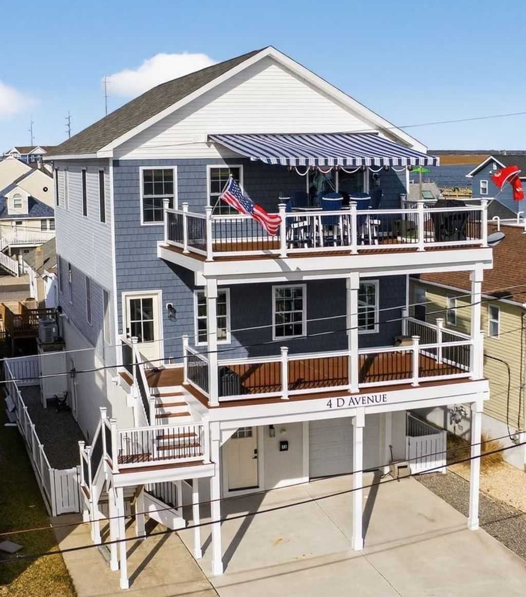 Photo of 4 D Avenue, West Wildwood, NJ 08260 (MLS # 260264)