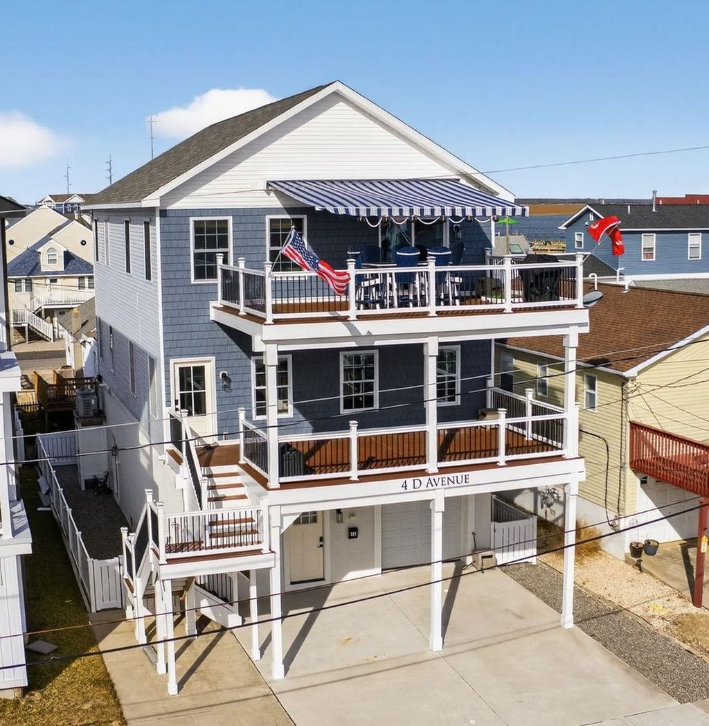 Photo of 4 D Avenue, West Wildwood, NJ 08260 (MLS # 260264)