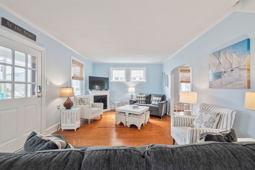 Photo of 316 Jefferson Street, Cape May, NJ 08204 (MLS # 260764)