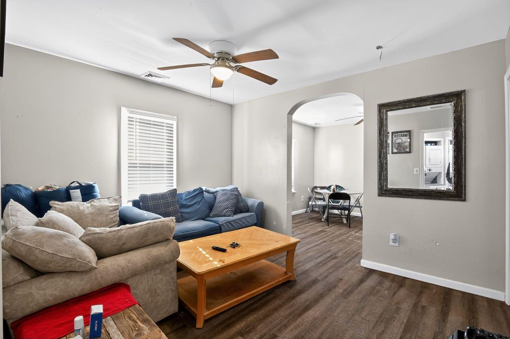 Photo of 106 W Youngs Avenue, Wildwood, NJ 08260 (MLS # 253164)