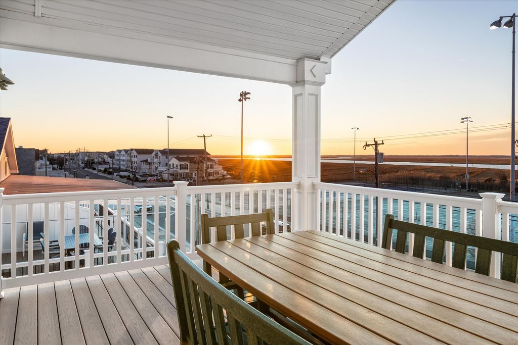 Photo of 6109 Central Ave Ave #South, Sea Isle City, NJ 08243 (MLS # 260108)