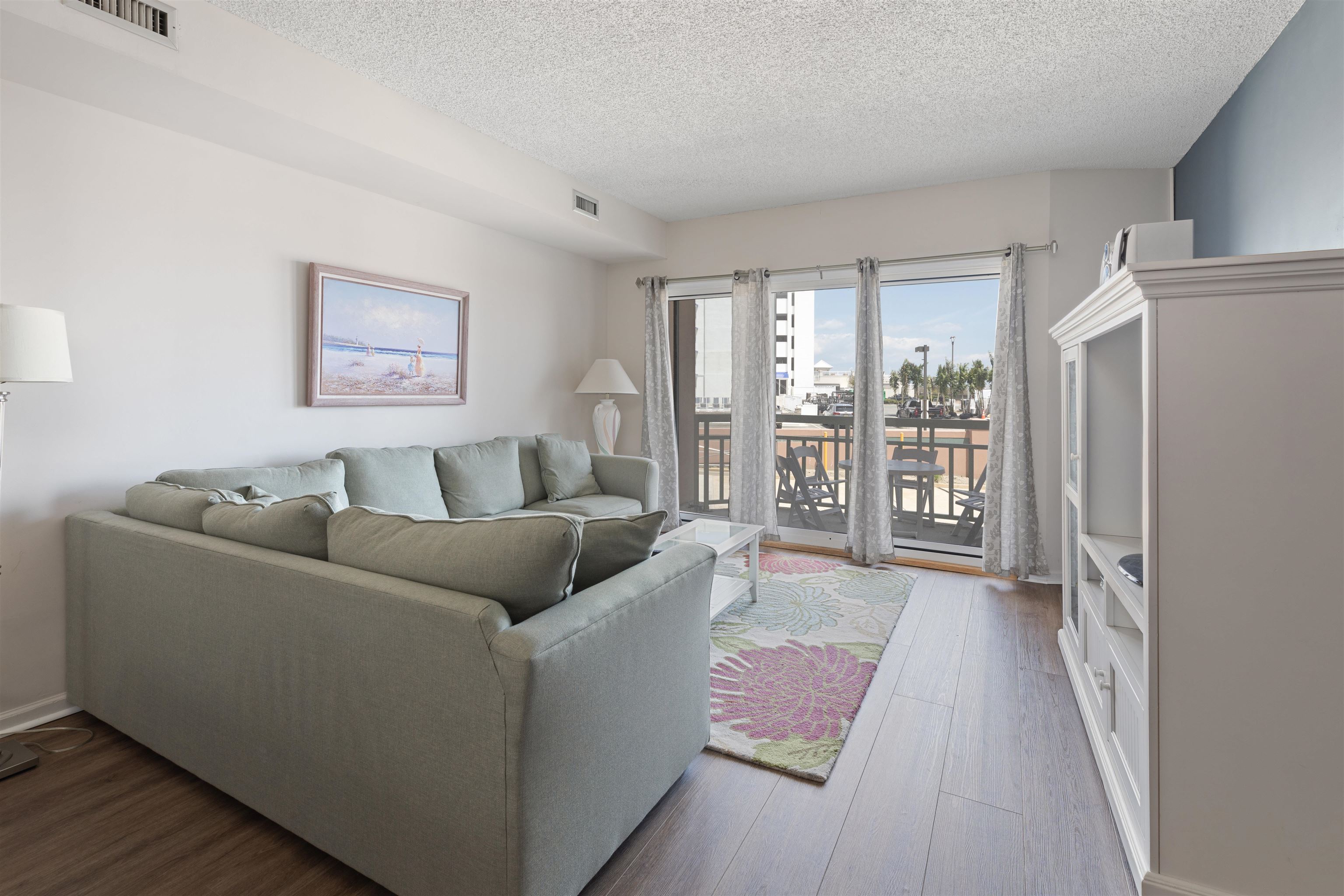 9901 Seapointe Boulevard 213