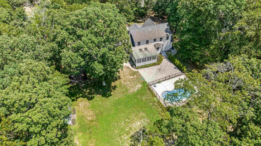 Photo of 176 S Ravenwood Drive, Clermont, NJ 08210 (MLS # 252199)