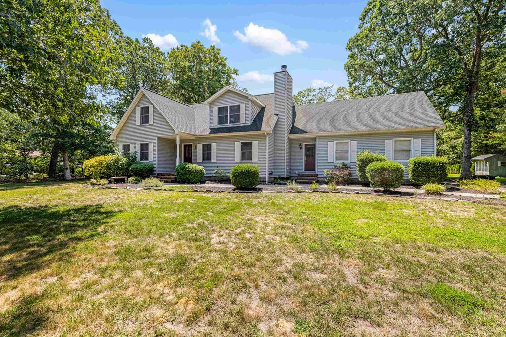 Photo of 176 S Ravenwood Drive, Clermont, NJ 08210 (MLS # 252199)