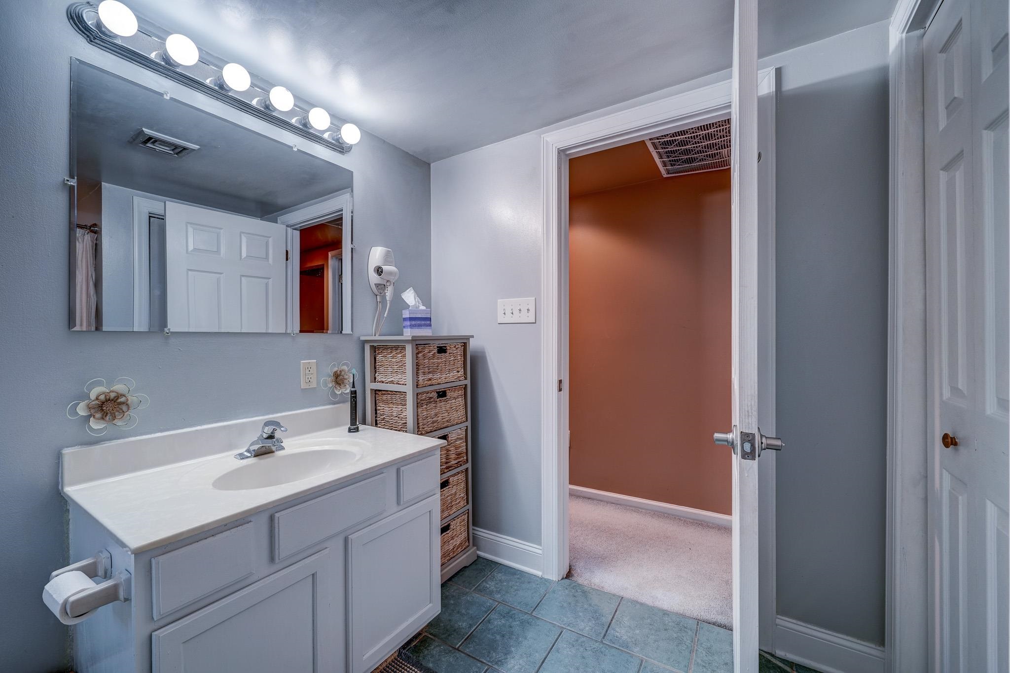 Petersburg, New Jersey 08270, United States, 4 Bedrooms Bedrooms, ,2 BathroomsBathrooms,Residential,Active,157320