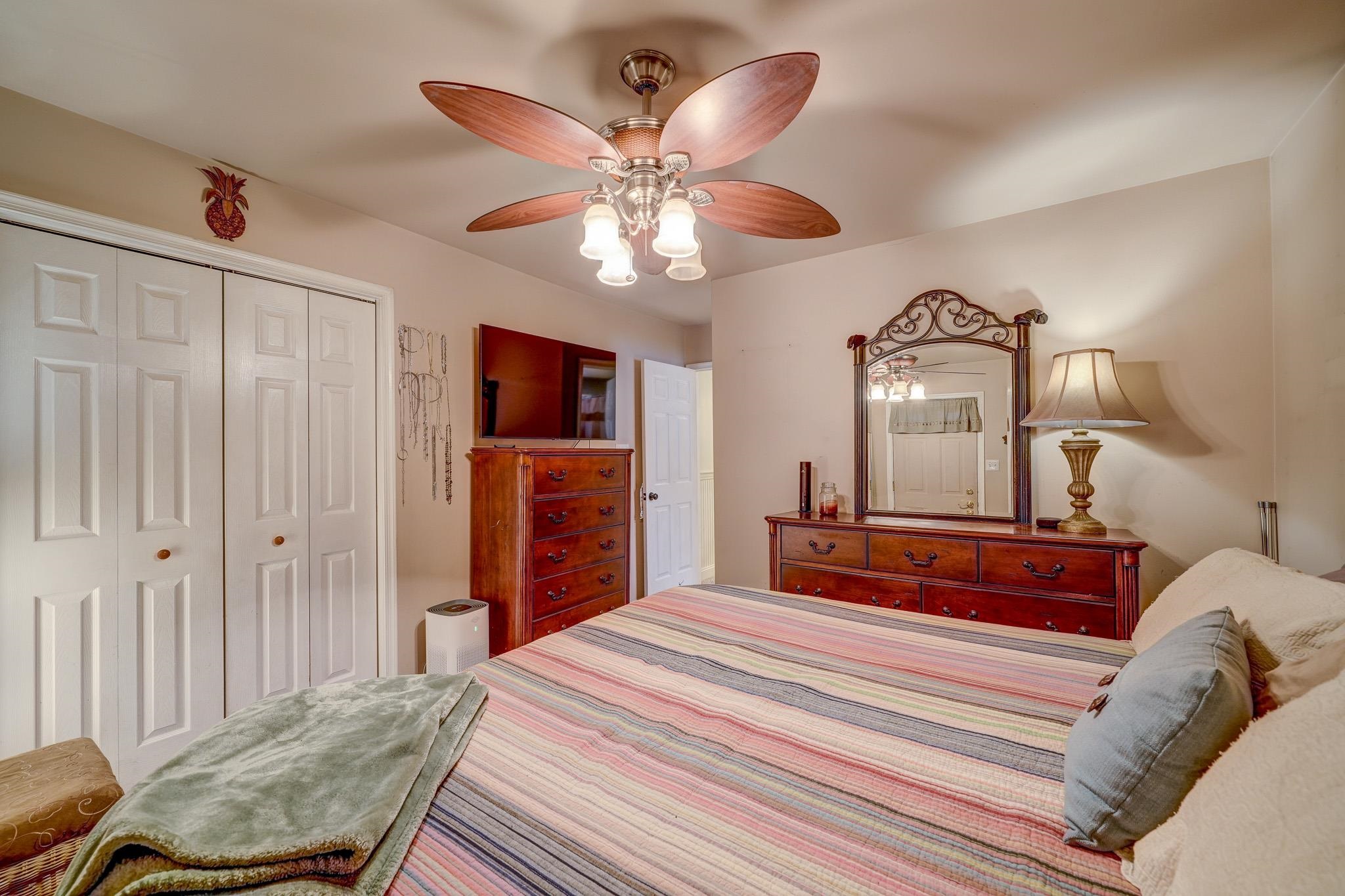 Petersburg, New Jersey 08270, United States, 4 Bedrooms Bedrooms, ,2 BathroomsBathrooms,Residential,Active,157320