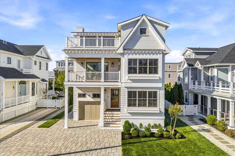 Homes For Sale - 46 W 31st Street<br/> Cape May County, Avalon, NJ 08202