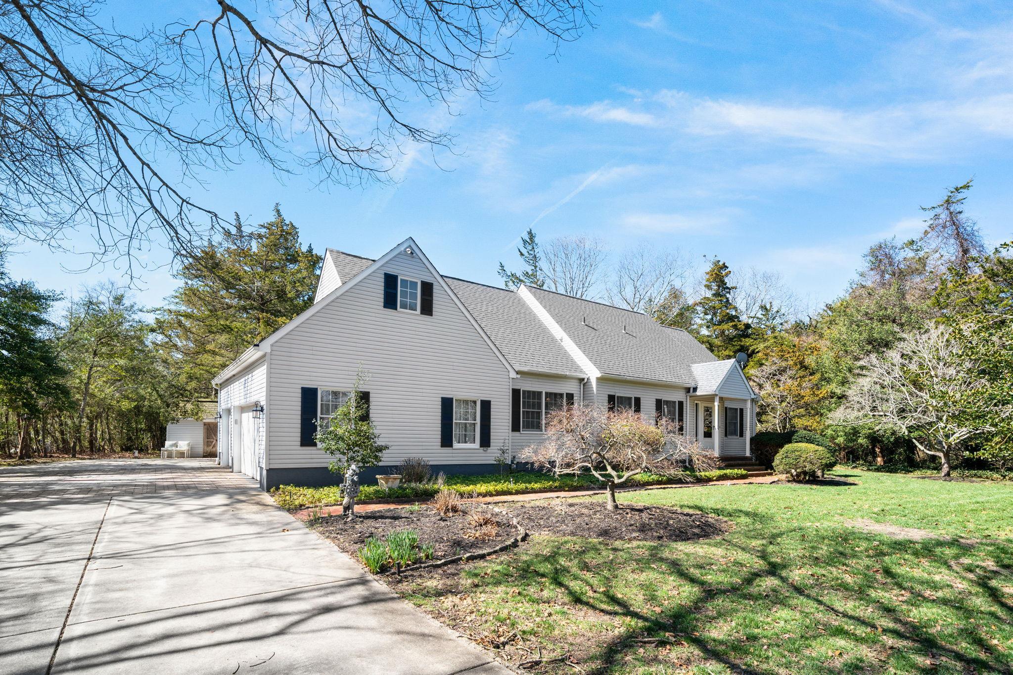 13 Brook Ridge Road