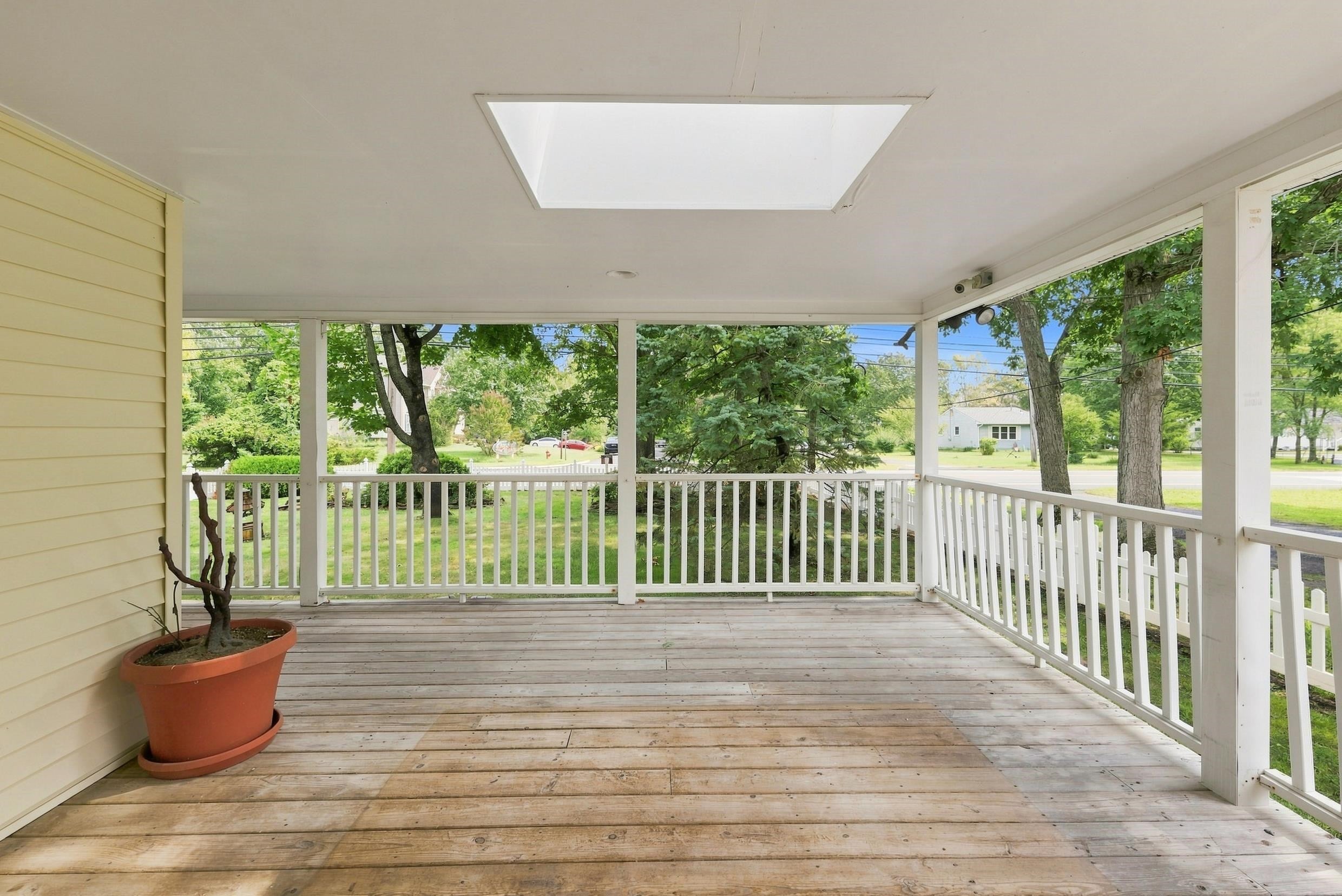 527 Goshen Road