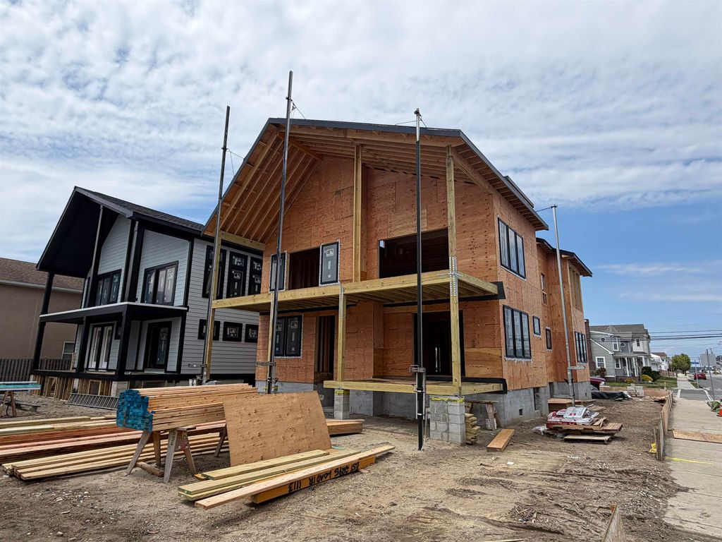 Photo of 7801 Seaview Avenue, Wildwood Crest, NJ 08260 (MLS # 261359)
