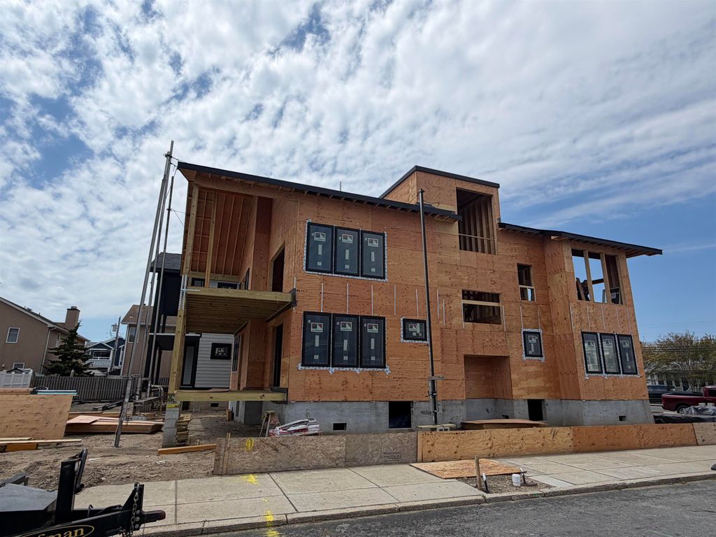 Photo of 7801 Seaview Avenue, Wildwood Crest, NJ 08260 (MLS # 261359)