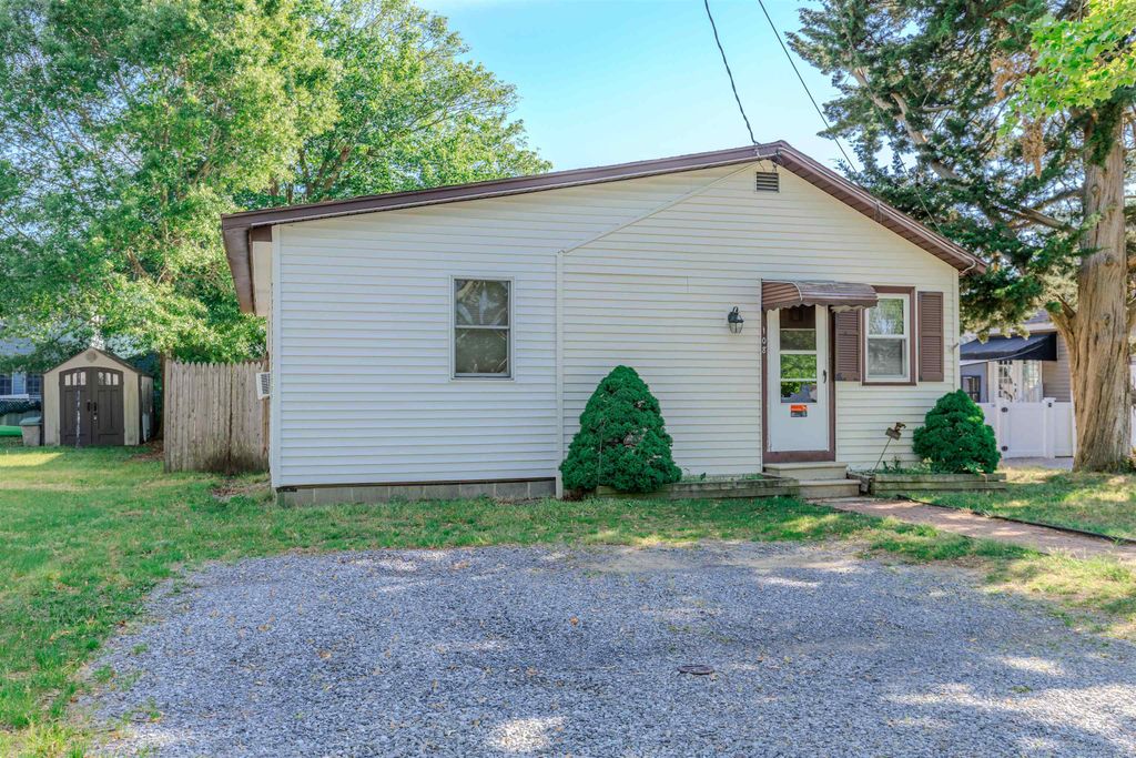 Photo of 108 Iowa Avenue, Villas, NJ 08251 (MLS # 261317)