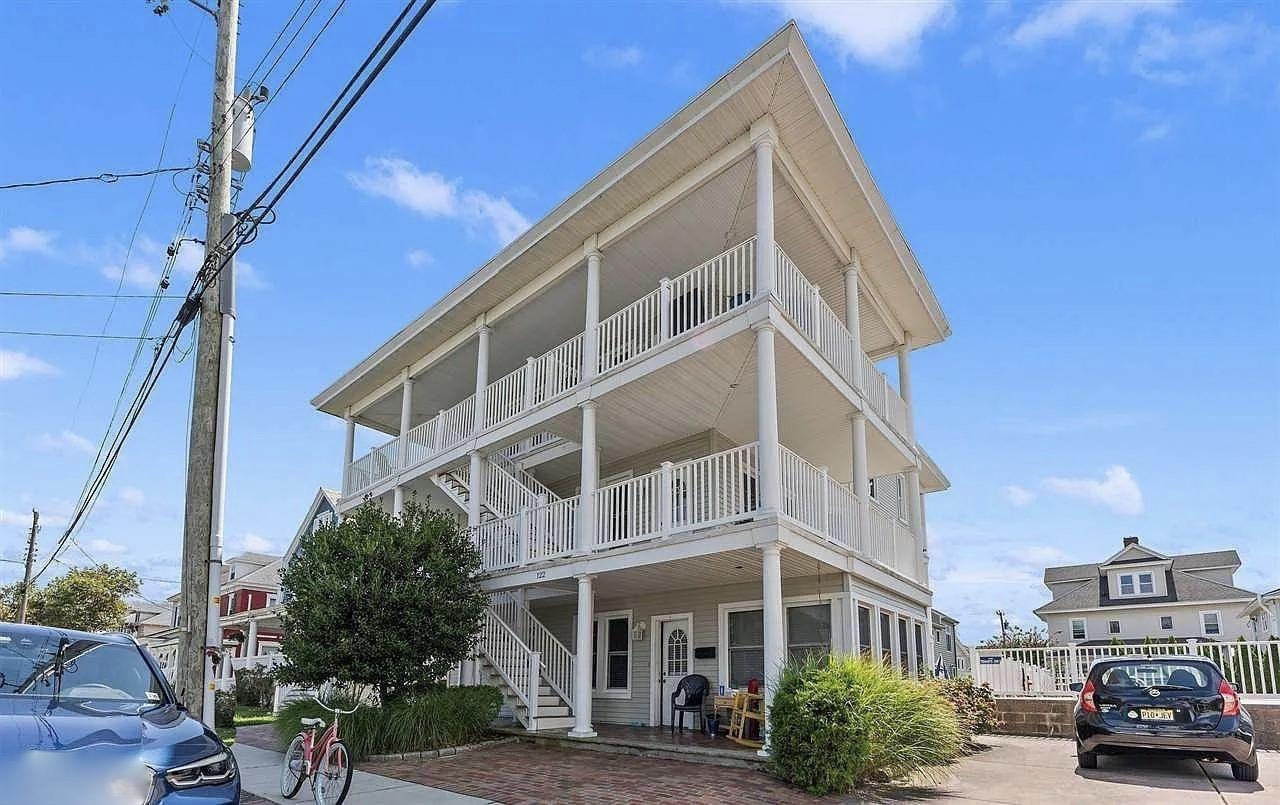 Listing image 1